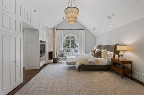 1165 Conway Dr, Atlanta GA 30327-3535 exterior