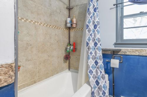 668 Melrose St, Plainwell MI 49080-2207 exterior