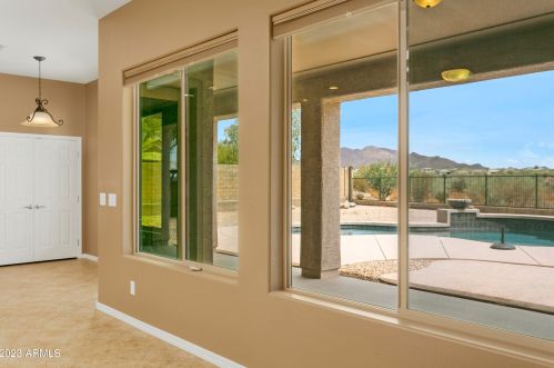 43511 47 Ln, Phoenix AZ 85031-2703 exterior