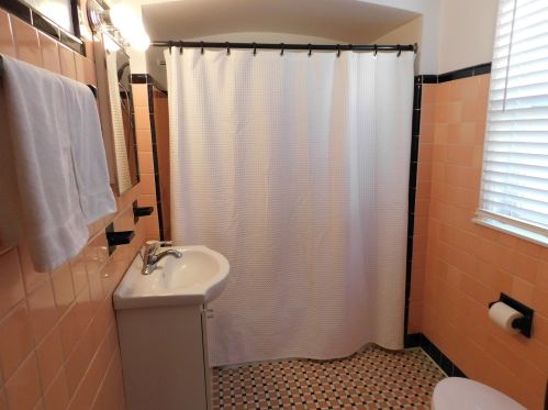 10047 Artesian Ave, Chicago IL 60632-1106 exterior