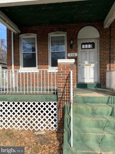 316 Raleigh St, Washington DC 20032-1678 exterior