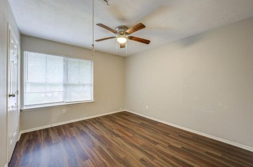 2018 Oak Shr Dr, Humble TX 77339-1724 exterior