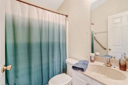 370 19 St, Naples FL 34117-3327 exterior