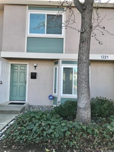 1221 Pine Creek Way, Concord, CA 94520-5972