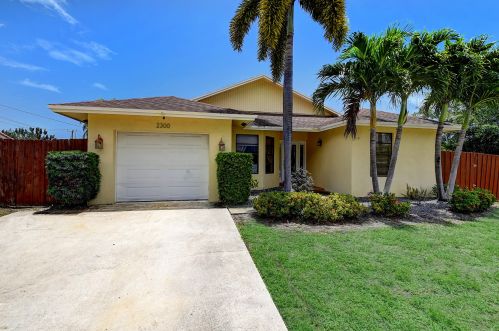 2300 5th Ave, Boca Raton FL  33431-7622 exterior