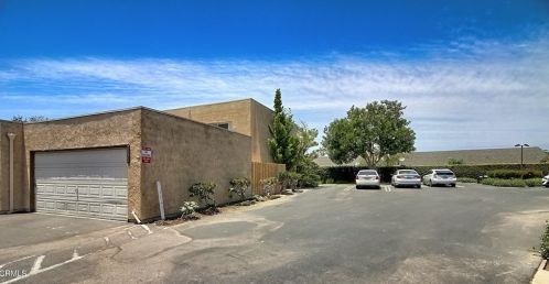 3131 Kelp Ln, Oxnard CA 93035-1665 exterior