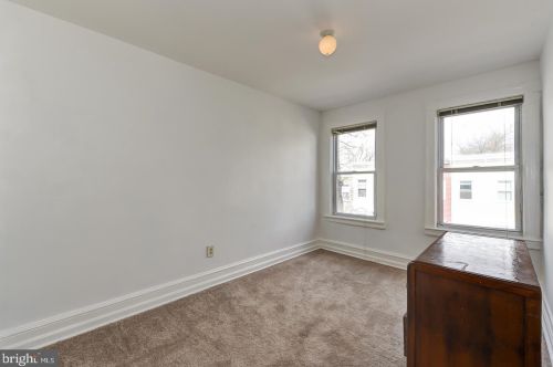 1647 Kramer St, Washington DC  20002-4558 exterior