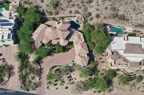 13841 Cyn Dr, Phoenix AZ 85016-2403 exterior