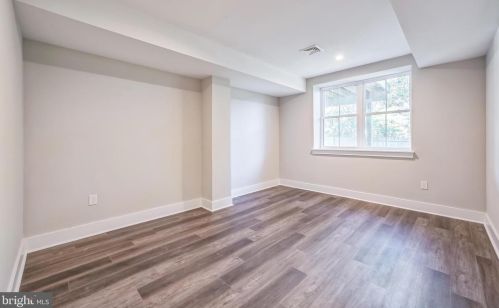 708 Caledonia St, Philadelphia PA 19128-1100 exterior