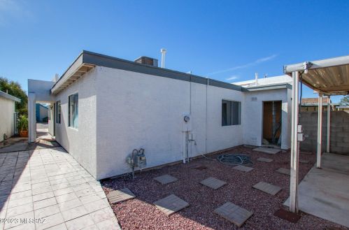 254 Melridge St, Tucson AZ  85706-3352 exterior