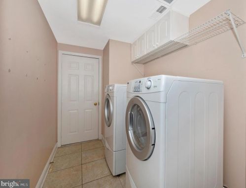 17531 Applewood Pl, Rockville MD 20855-1559 exterior