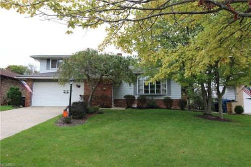 2019 Coventry Dr, Cleveland, OH 44134-5744