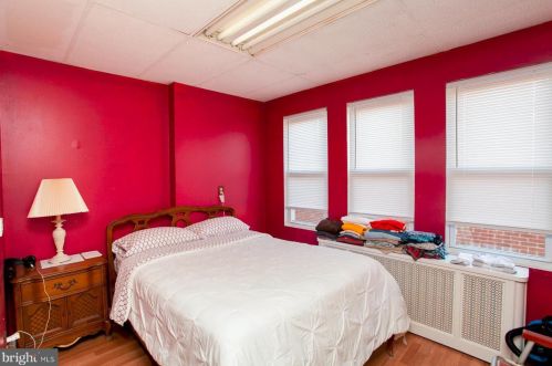 7316 Frankford Ave, Philadelphia PA 19135-3405 exterior