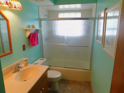 2760 112, Milwaukee WI 53227-3023 exterior