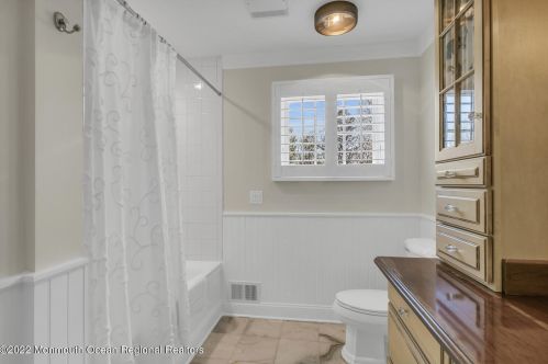 4 Tuxedo Rd, Locust NJ 07760-1825 exterior