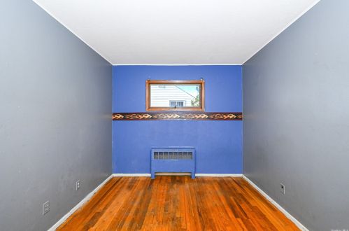 50 Great East Neck Rd, Babylon NY 11704-7631 exterior