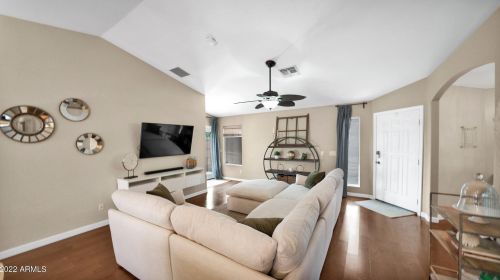 16646 19 St, Phoenix AZ 85020-2332 exterior