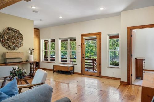 2106 14 St, Austin TX 78702-1304 exterior