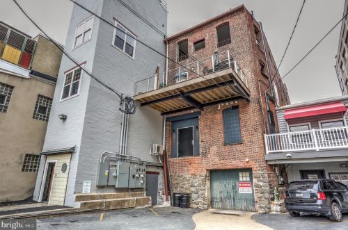 220 Prince St, Lancaster PA 17603-5878 exterior