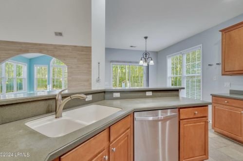 108 Pinecrest Cir, Bluffton SC 29910-7872 exterior