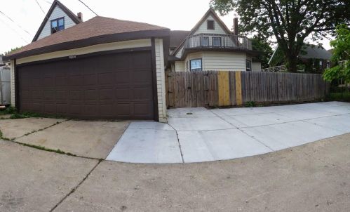 1552 75th St, Milwaukee WI  53214-4603 exterior