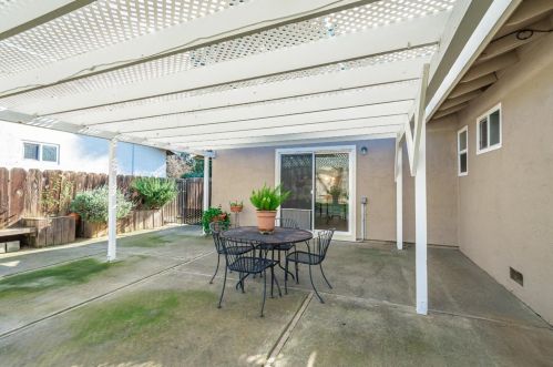 2839 Loyola Dr, Davis CA 95618-1633 exterior