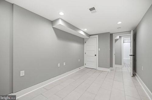 219 Morgan St, Washington DC  20001-1217 exterior