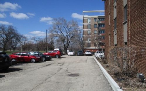 1919 Wolf Rd, Hillside IL 60162-2163 exterior