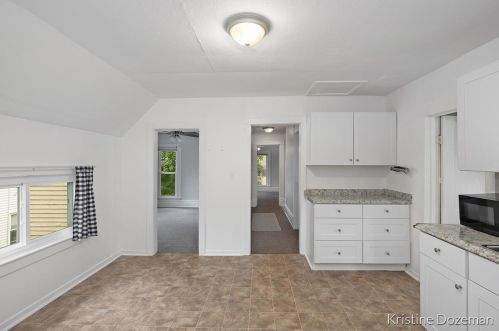 718 Fairview Ave, Grand Rapids MI 49503-1520 exterior