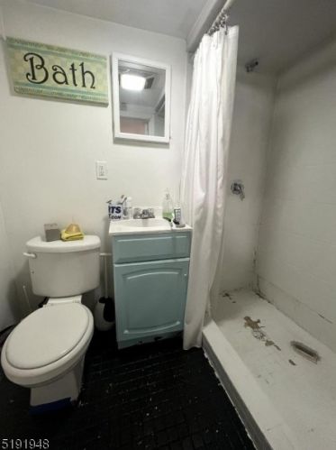 22 Seeley St, Paterson NJ 07501-3112 exterior