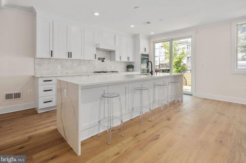 407 Decatur St, Washington DC  20011-4744 exterior