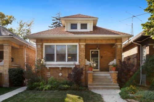 5004 Tripp Ave, Chicago, IL 60630-2725