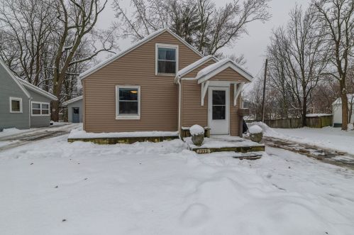 2335 Amherst Ave, Kalamazoo MI  49008-3937 exterior