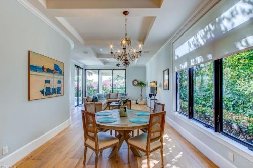 2252 Residence Cir, Naples FL 34105-3084 exterior