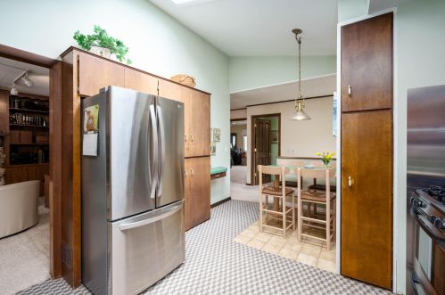 790 Eagle Lk Dr, Kalamazoo MI 49009-9612 exterior