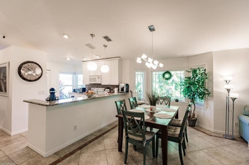 4870 Europa Dr, Naples FL 34105-5602 exterior