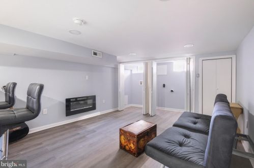 334 Cantrell St, Philadelphia PA  19148-3320 exterior