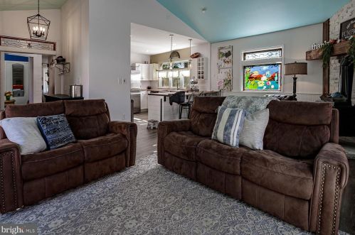 32 Franklin Ave, Camden NJ 08108-1117 exterior