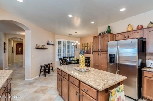 871 Desert Deer Pass, Green Valley AZ 85614-5528 exterior