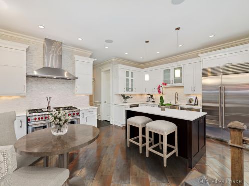 1126 Lill Ave, Chicago IL 60614-2018 exterior