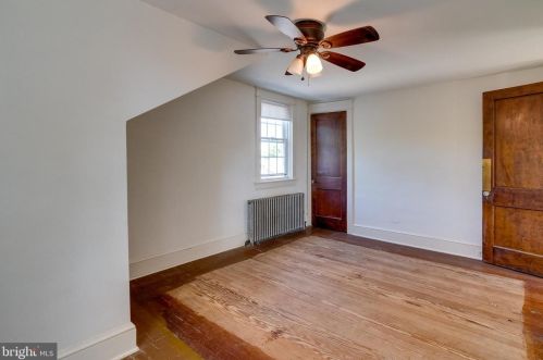 10 Grandview Ave, Lancaster PA 17603-6671 exterior