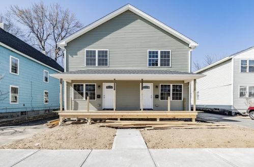 54 Calhoun St, Springfield MA  01101-1801 exterior