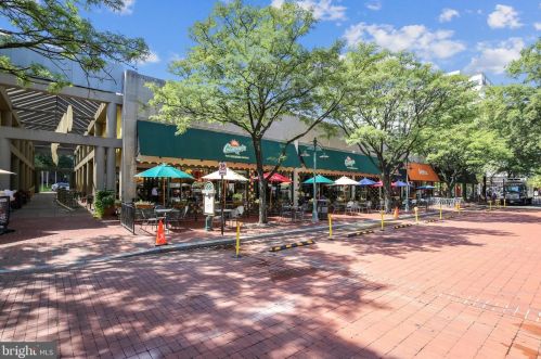 3814 Jason Ave, Alexandria VA 22302-1812 exterior