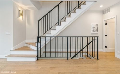 2508 Polk St, Chicago IL 60612-4126 exterior