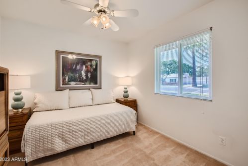 7811 11 Ave, Phoenix AZ 85021-4419 exterior