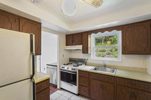 636 Pennwood Dr, Pittsburgh PA 15235-4319 exterior