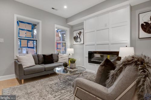 1116 Abbey Pl, Washington DC  20002-3416 exterior