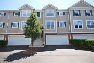 2330 Hudson Cir, Aurora, IL 60502-7339