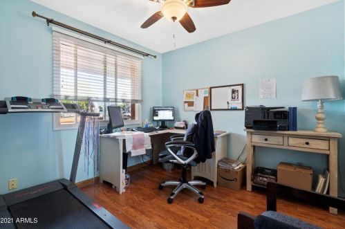 10602 35th St, Phoenix AZ 85028-3312 exterior