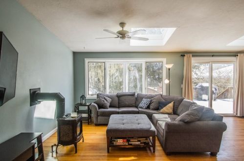 79 Deerfield St, Worcester MA 01602-4349 exterior